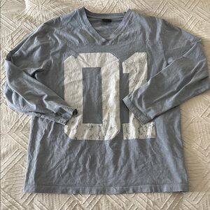UO jersey style long sleeve t EUC